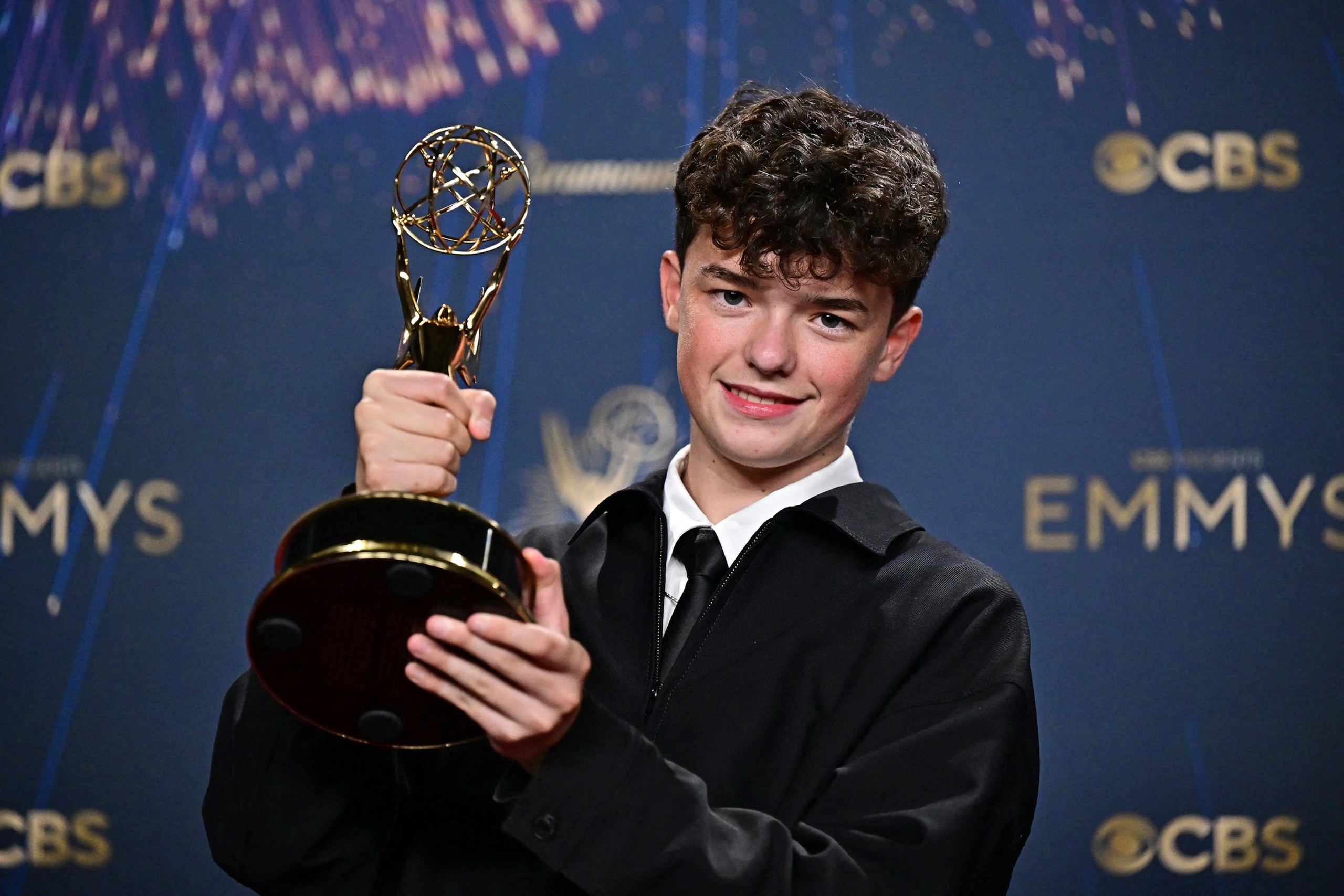 Sao Nhí Adolescence Thắng Emmy 2025: Owen Cooper Tạo Kỳ Tích Lịch Sử