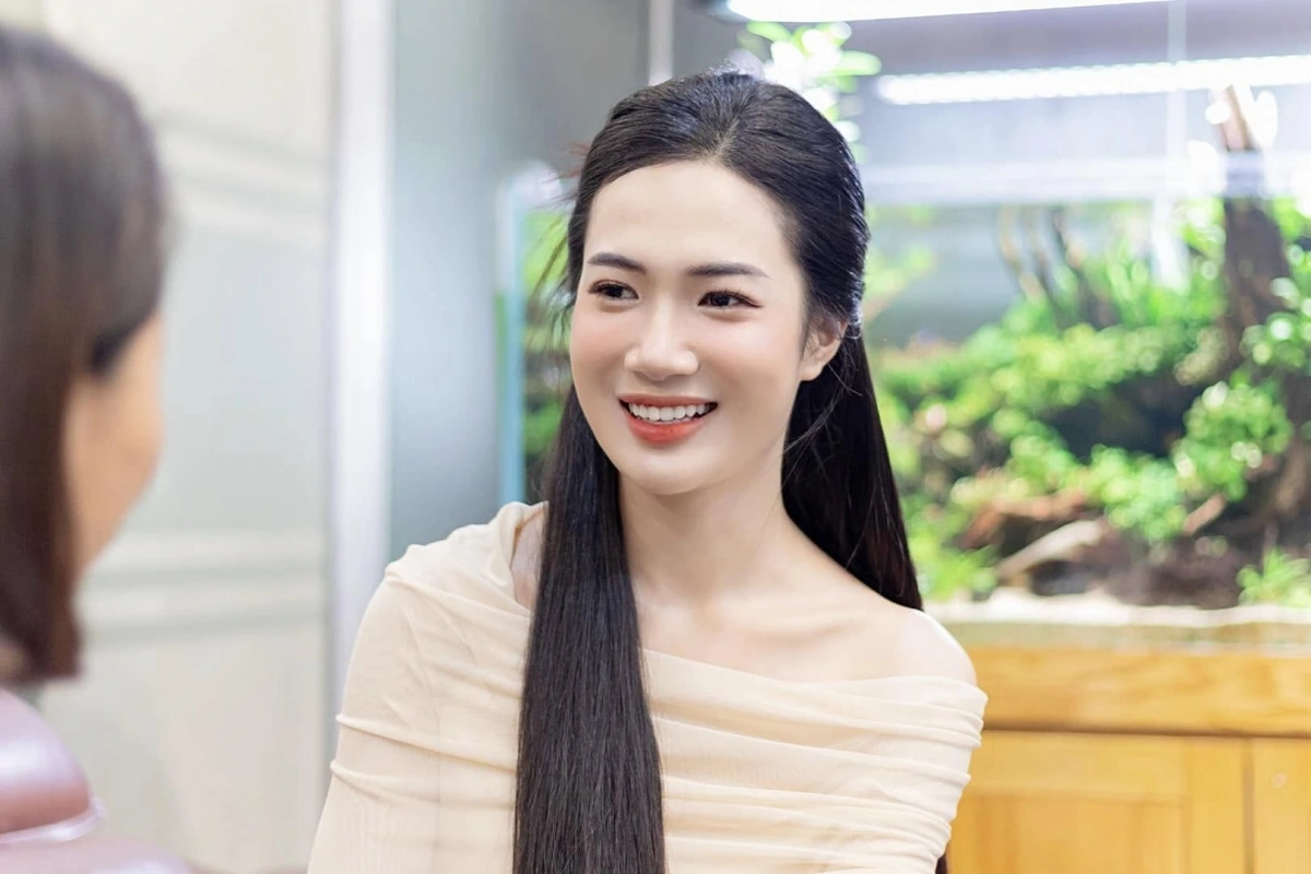 Tiểu Sử Diễn Viên Thanh Huế: Sự Nghiệp, Đời Tư Và Những Vai Diễn Đáng Nhớ