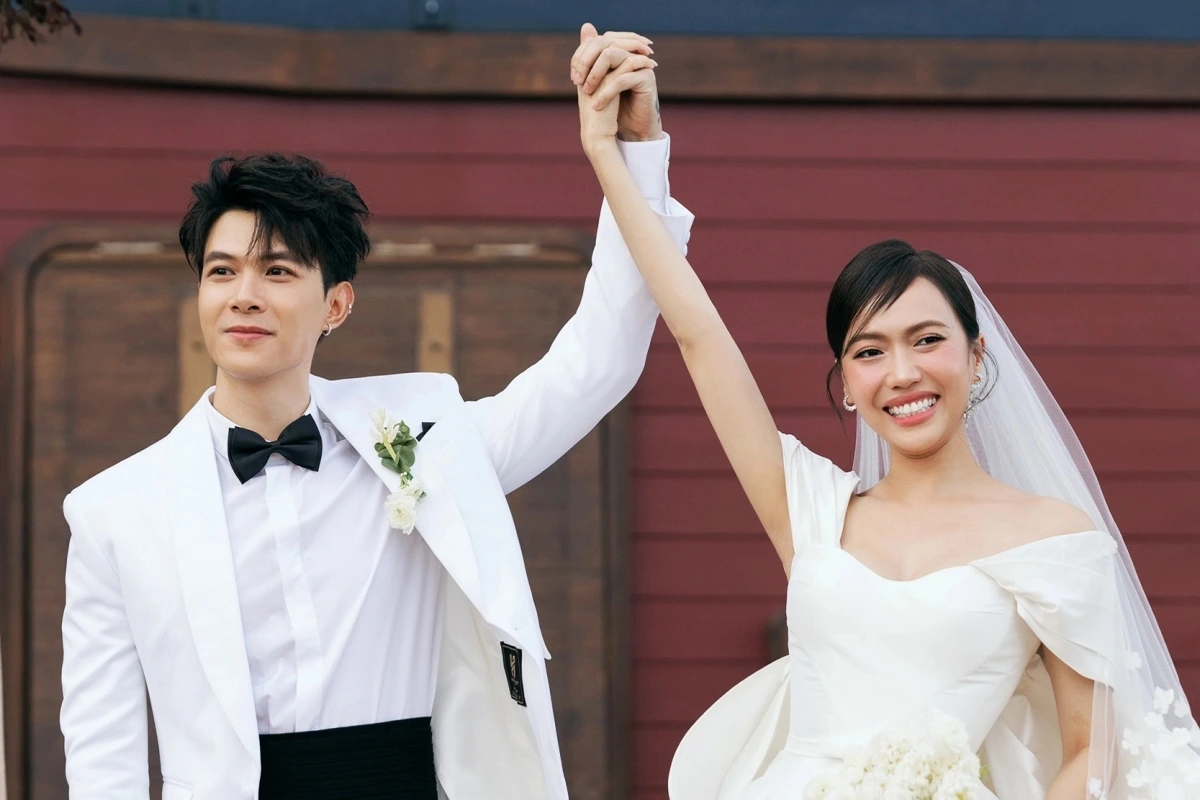 Diễn viên Anh Tú và vợ